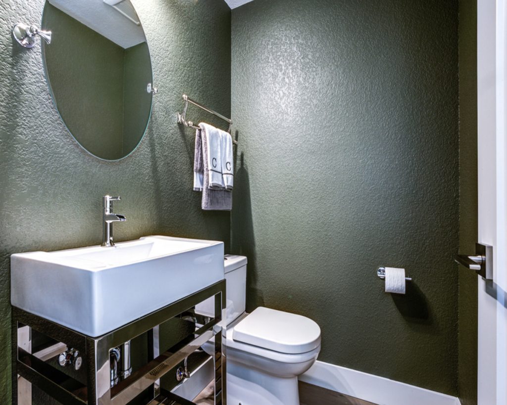 5 Sneaky Ways to Use Dark Colors in a Small Space